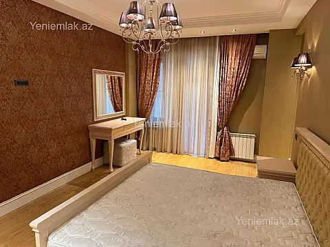 Satılır 4 otaqlı yeni tikili 200 m²