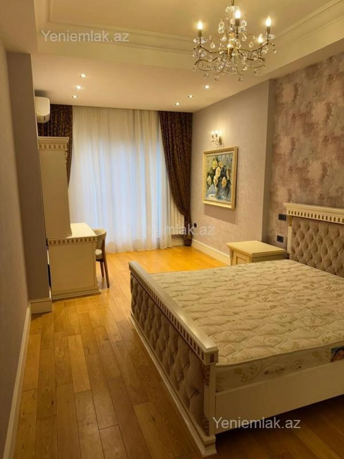 Satılır 4 otaqlı yeni tikili 200 m²