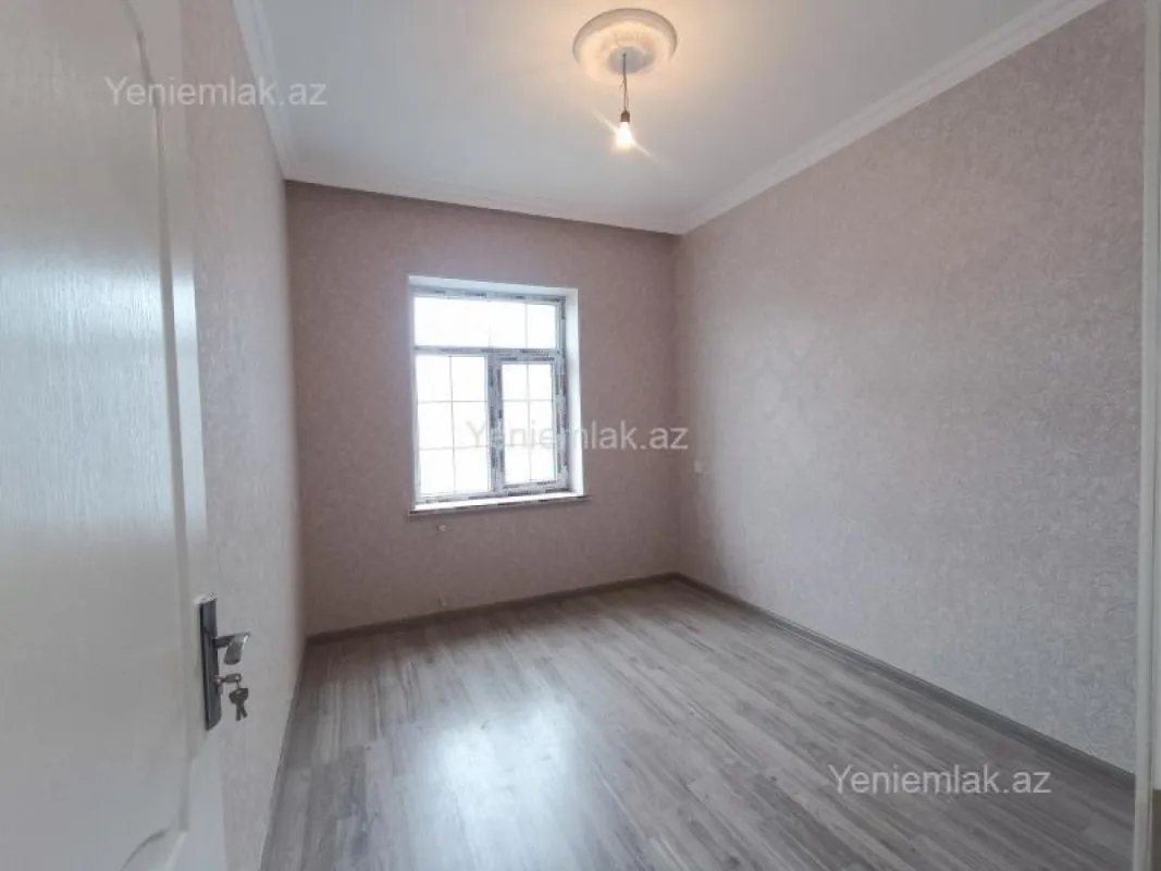 Satılır 4 otaqlı həyət evi 121 m²