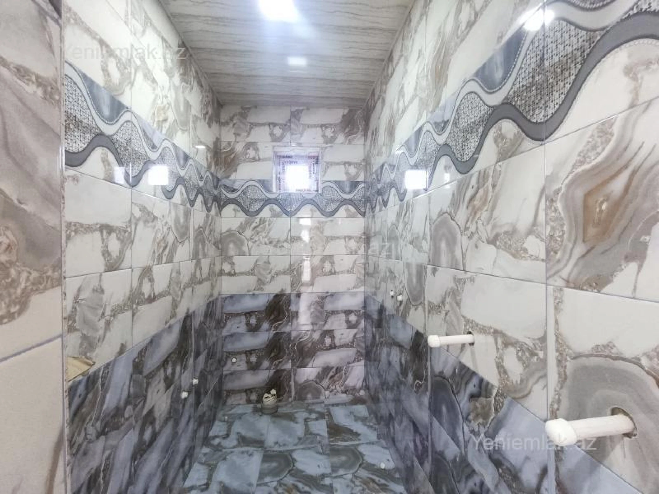 Satılır 4 otaqlı həyət evi 121 m²