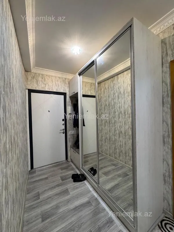 Satılır 5 otaqlı köhnə tikili 110 m²