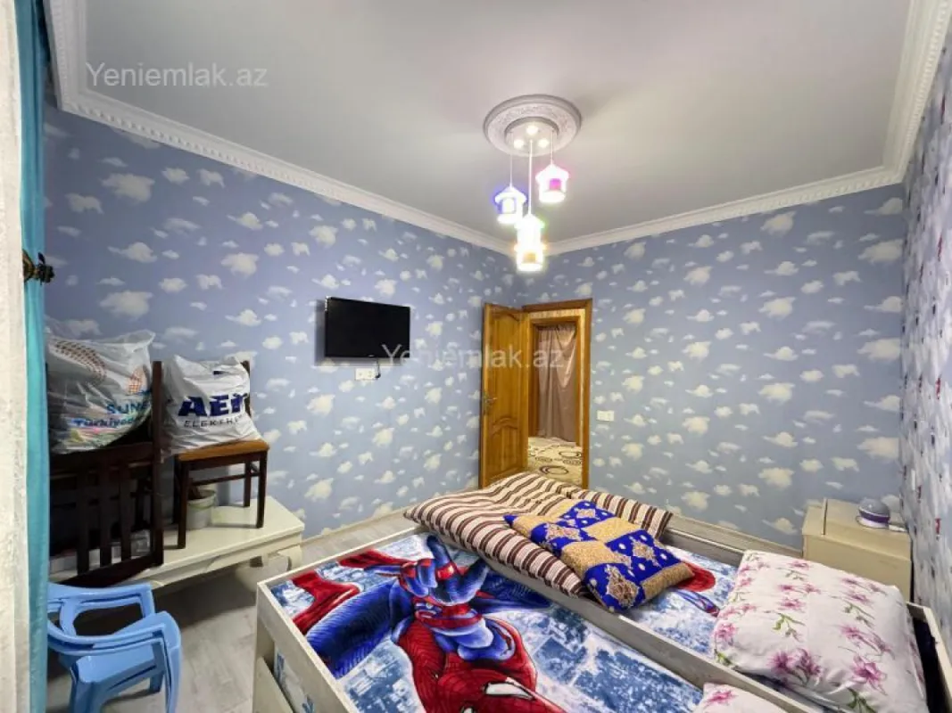 Satılır 5 otaqlı köhnə tikili 110 m²