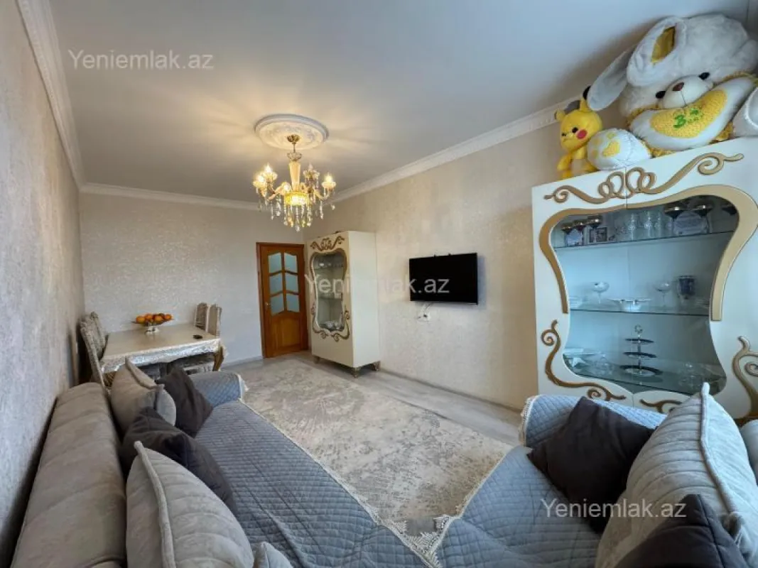 Satılır 5 otaqlı köhnə tikili 110 m²