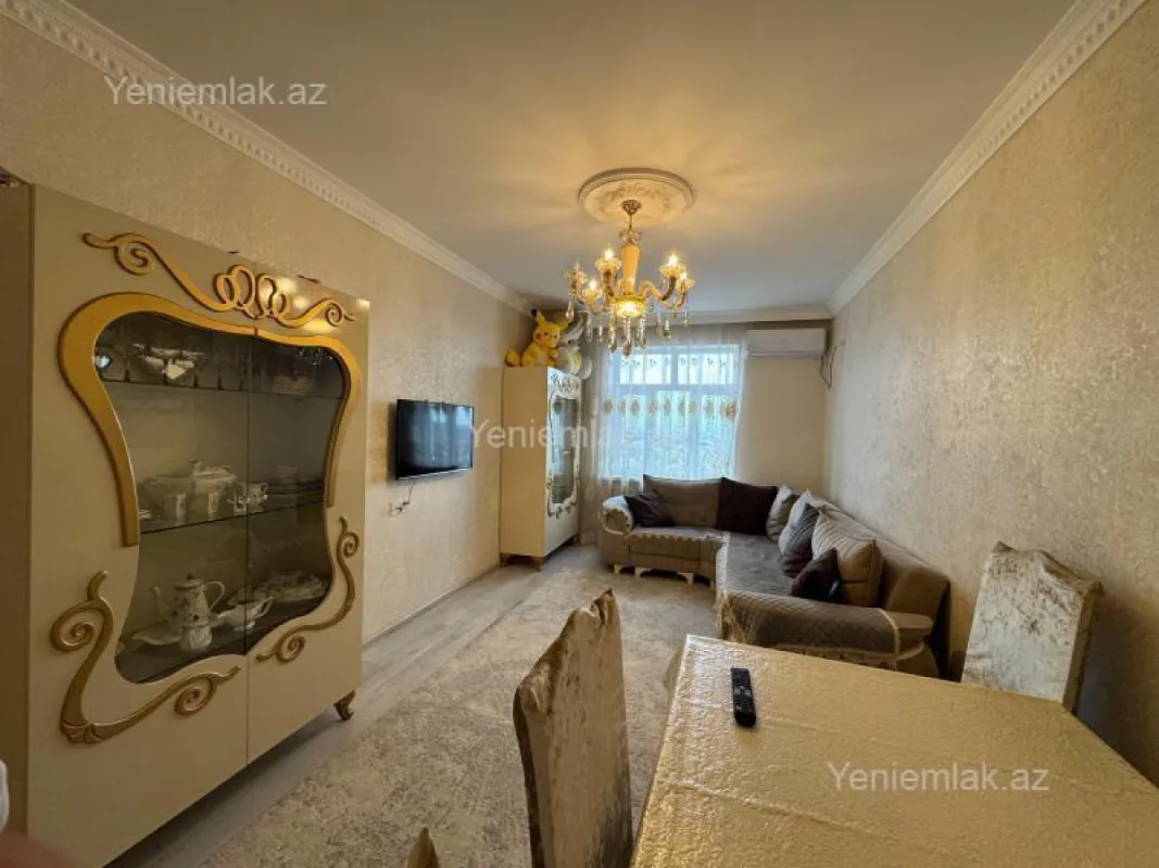 Satılır 5 otaqlı köhnə tikili 110 m²