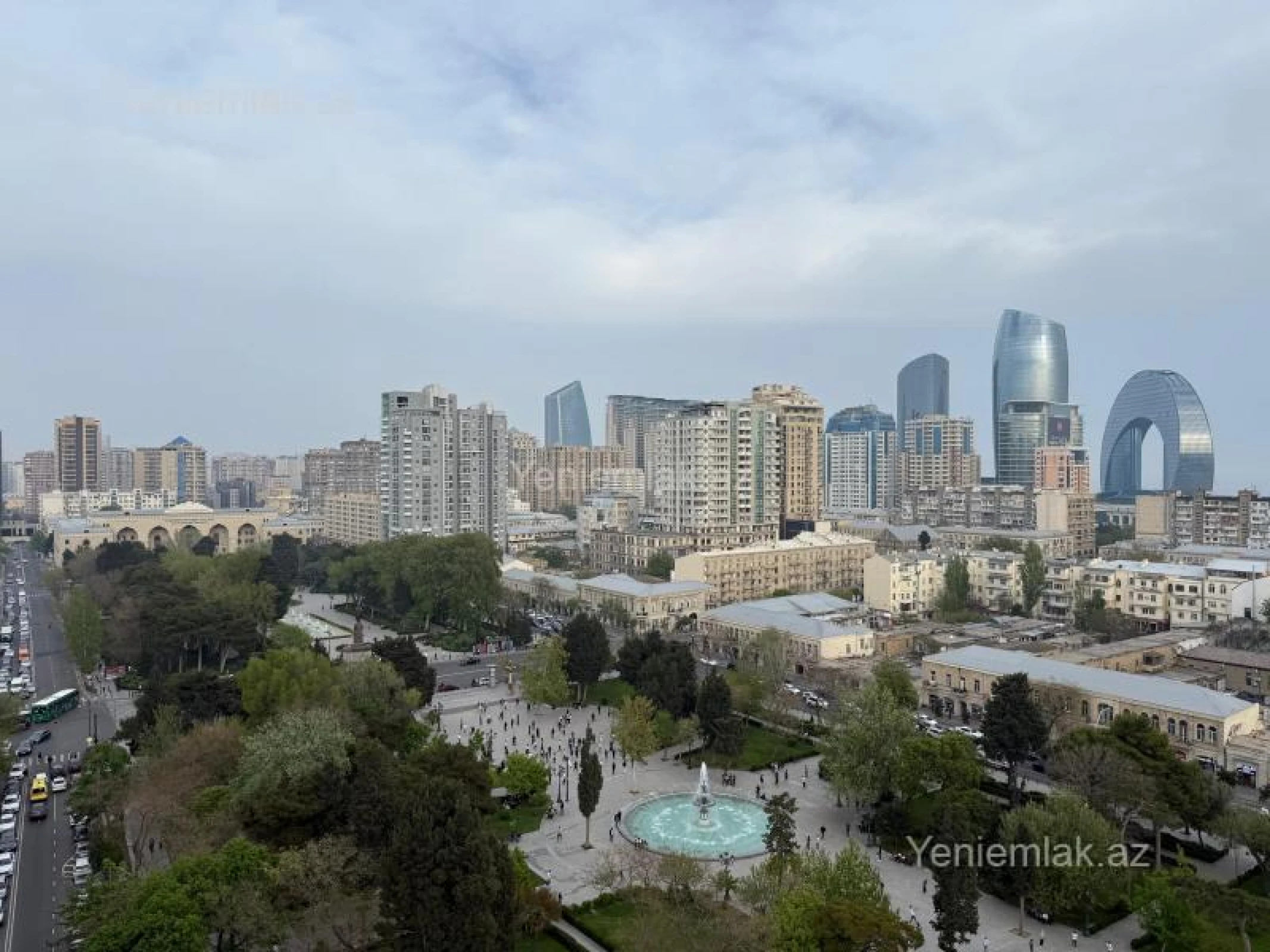 Satılır 4 otaqlı yeni tikili 180 m²