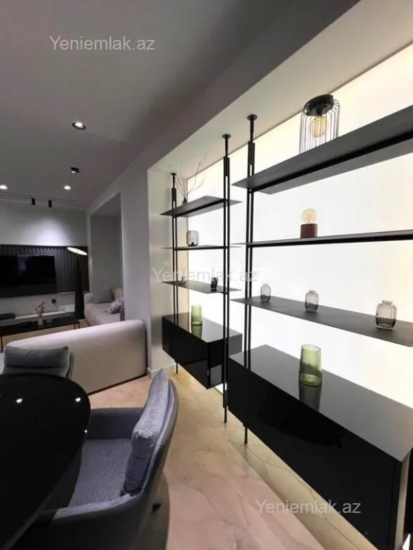 Satılır 3 otaqlı yeni tikili 155 m²