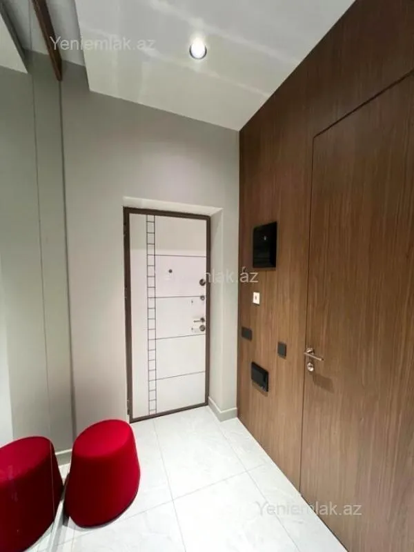 Satılır 3 otaqlı yeni tikili 155 m²