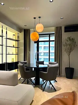 Satılır 3 otaqlı yeni tikili 155 m²
