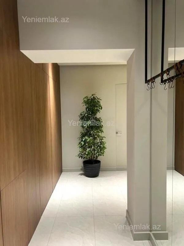 Satılır 3 otaqlı yeni tikili 155 m²