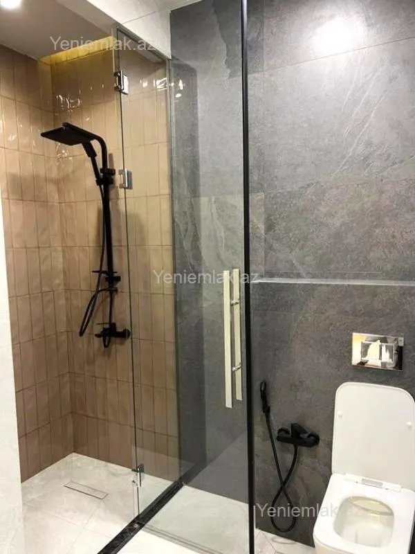 Satılır 3 otaqlı yeni tikili 155 m²