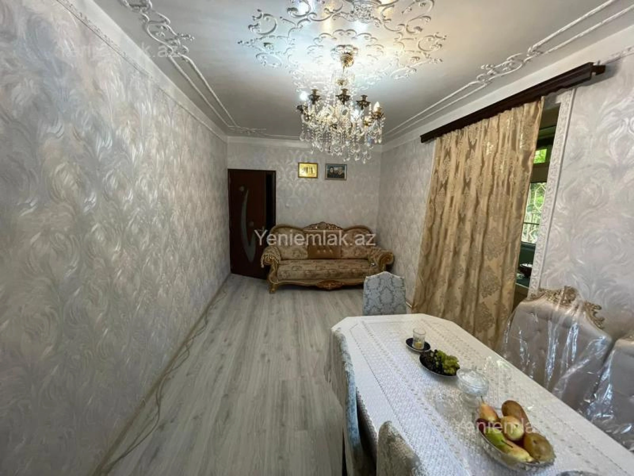 Satılır 2 otaqlı köhnə tikili 60 m²