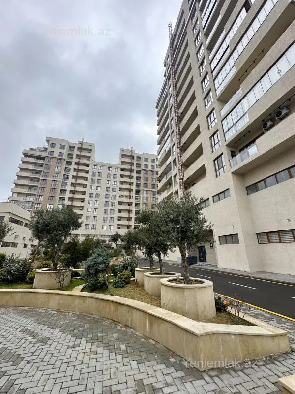 Satılır 2 otaqlı yeni tikili 80 m²