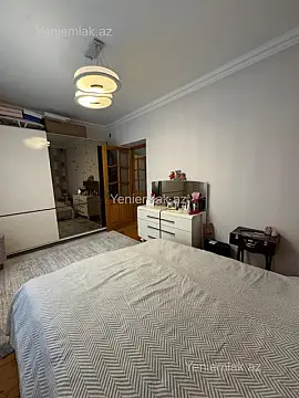 Satılır 8 otaqlı həyət evi 300 m²