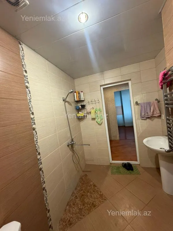 Satılır 2 otaqlı yeni tikili 70 m²