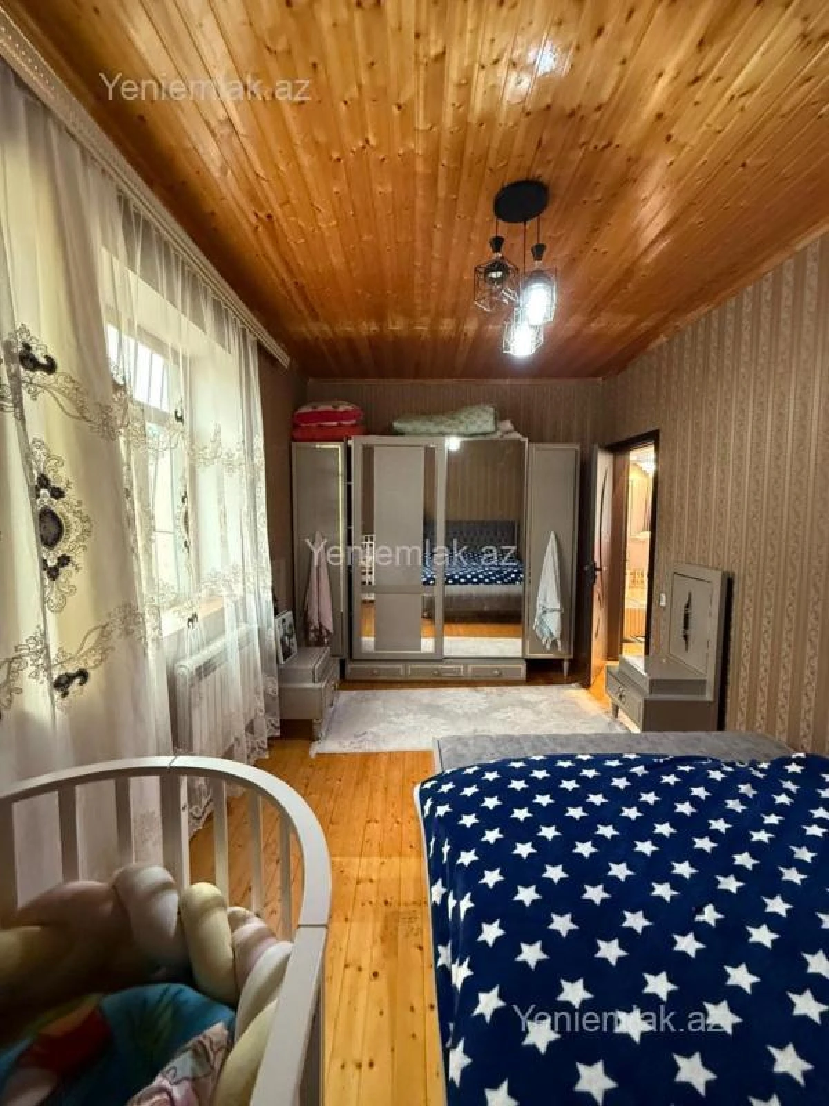 Satılır 5 otaqlı həyət evi 220 m²