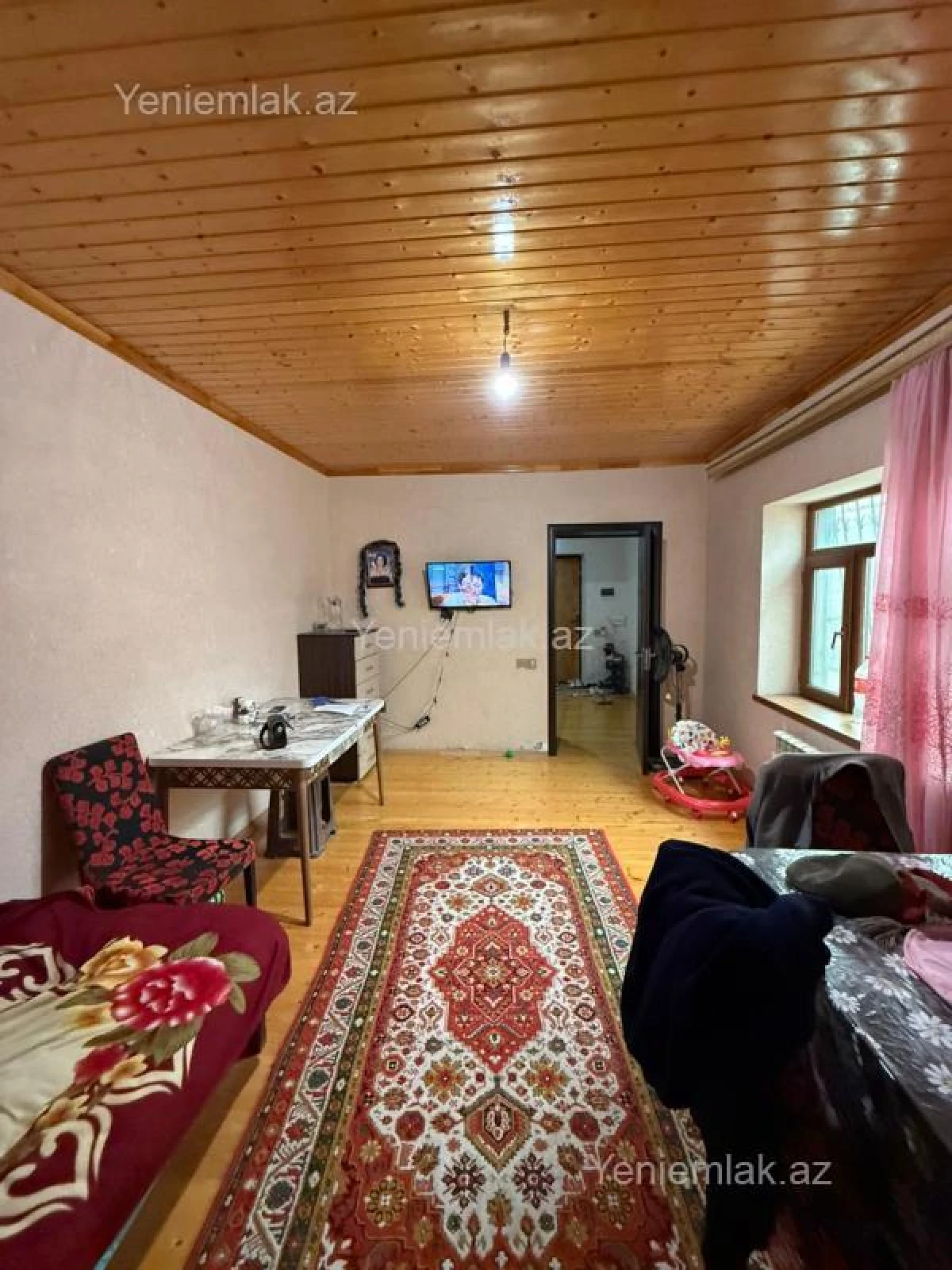 Satılır 5 otaqlı həyət evi 220 m²