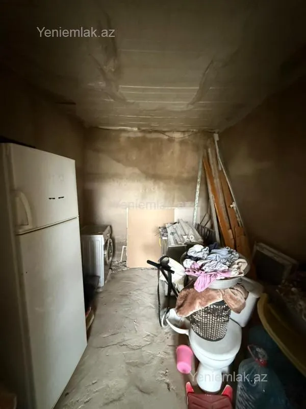 Satılır 5 otaqlı həyət evi 220 m²