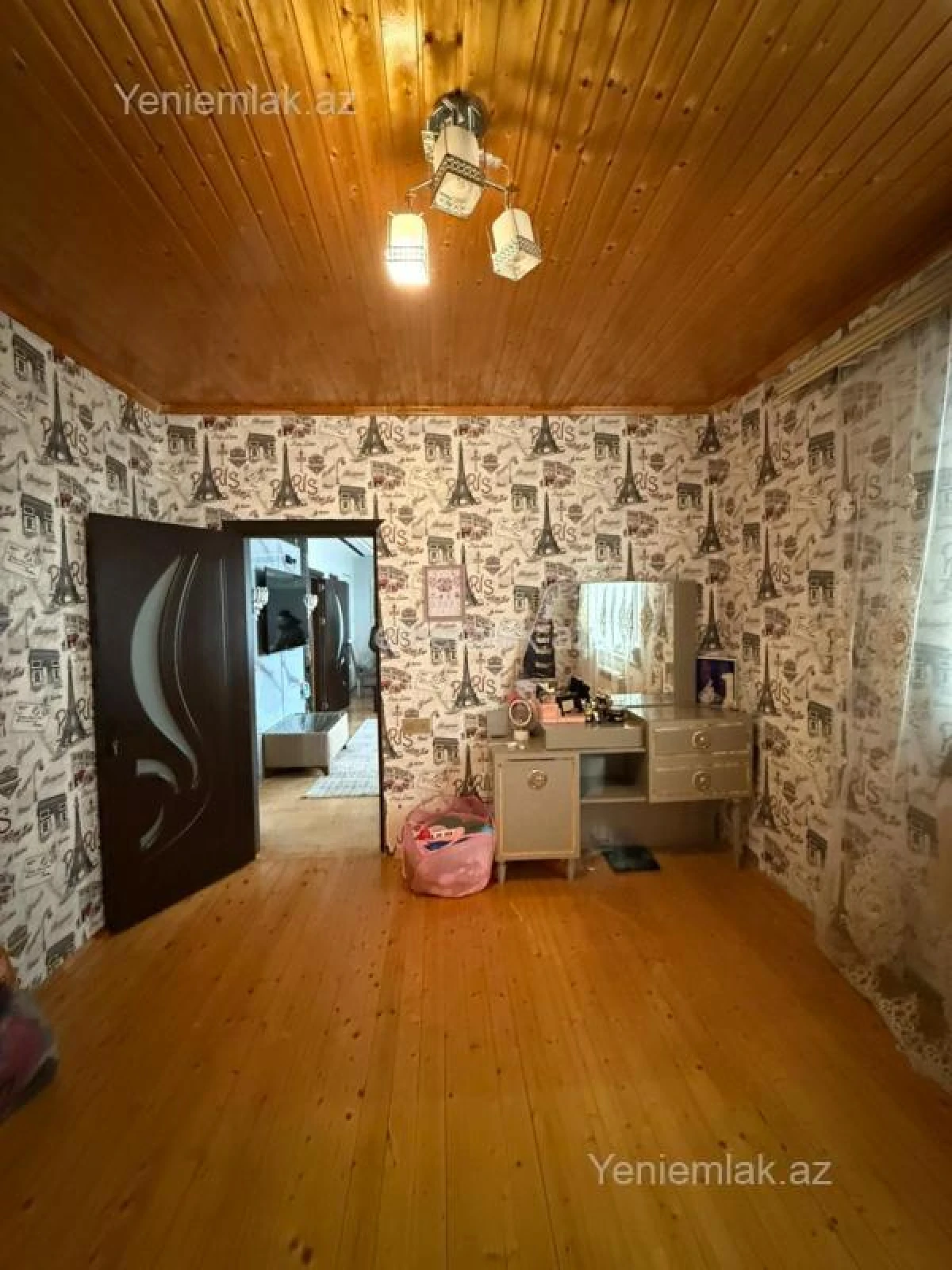 Satılır 5 otaqlı həyət evi 220 m²