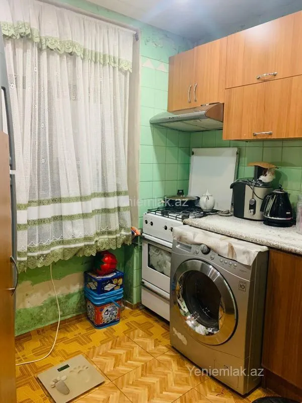 Satılır 2 otaqlı köhnə tikili 45 m²