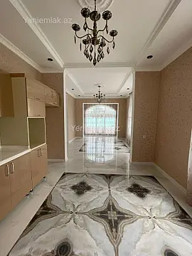 Satılır 5 otaqlı həyət evi 240 m²