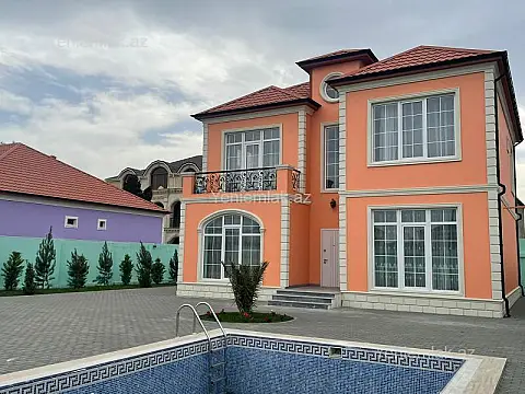 Satılır 5 otaqlı həyət evi 240 m²