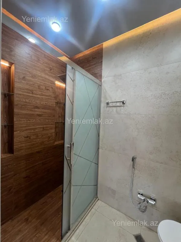 Satılır 4 otaqlı yeni tikili 145 m²