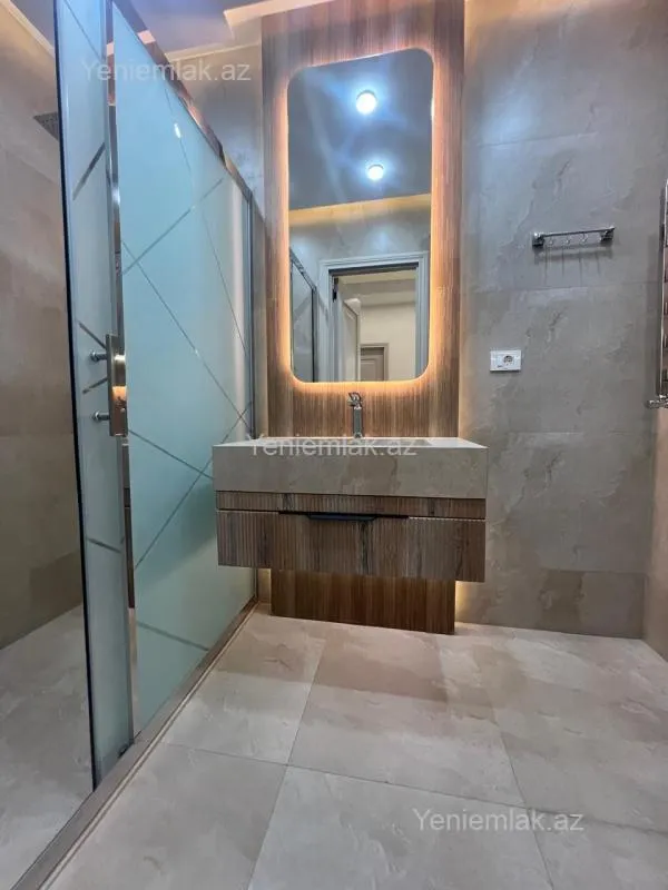 Satılır 4 otaqlı yeni tikili 145 m²