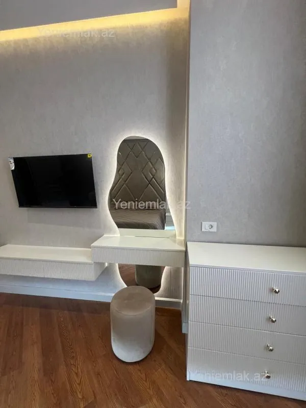 Satılır 4 otaqlı yeni tikili 145 m²