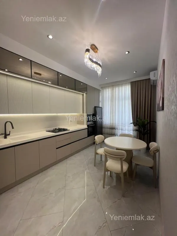 Satılır 4 otaqlı yeni tikili 145 m²
