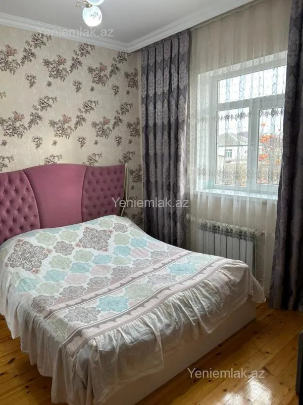 Satılır 4 otaqlı həyət evi 140 m²
