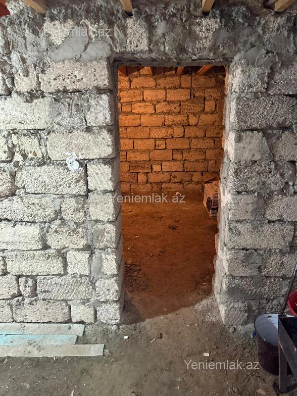 Satılır 4 otaqlı həyət evi 140 m²