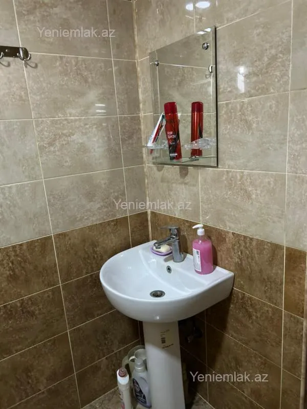 Satılır 4 otaqlı həyət evi 140 m²