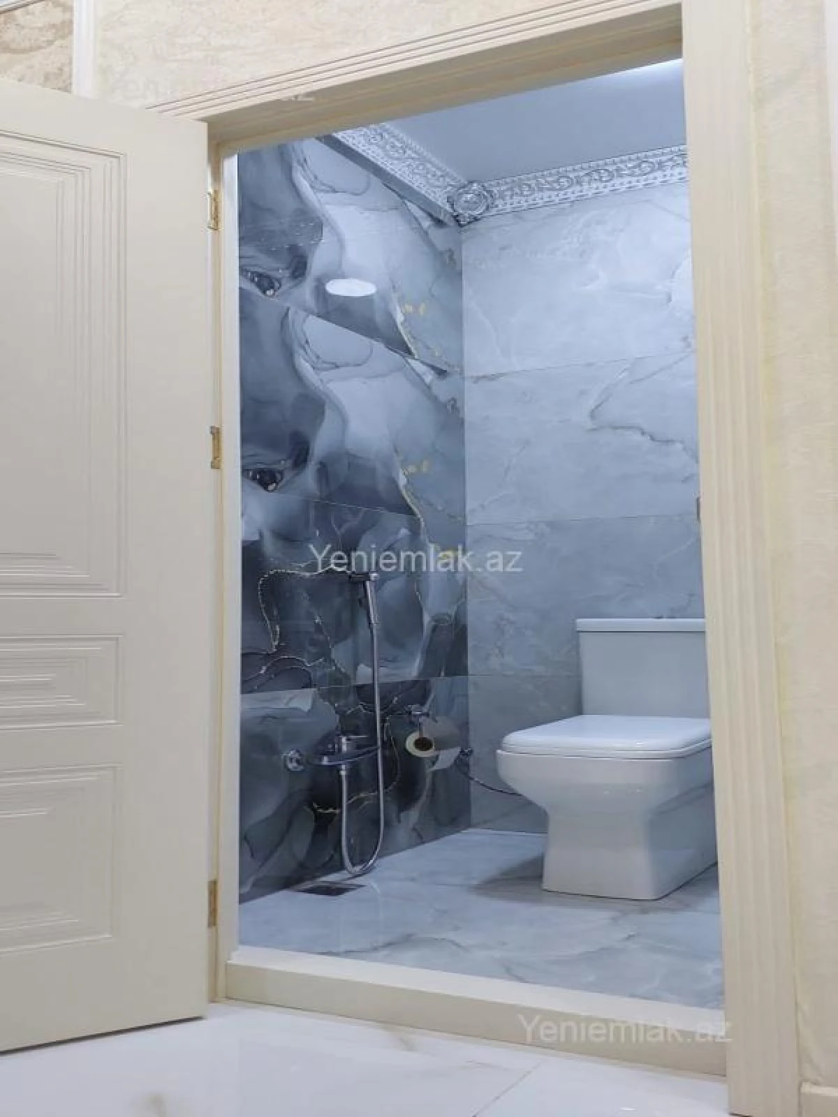 Satılır 4 otaqlı yeni tikili 145 m²