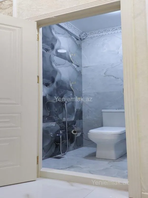 Satılır 4 otaqlı yeni tikili 145 m²