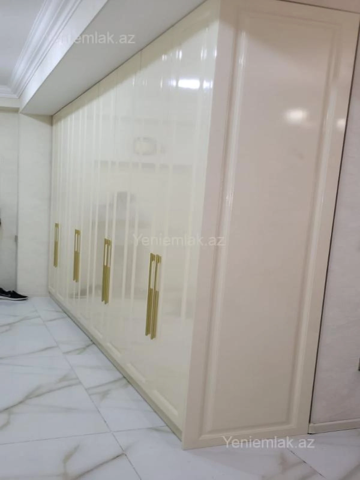 Satılır 4 otaqlı yeni tikili 145 m²