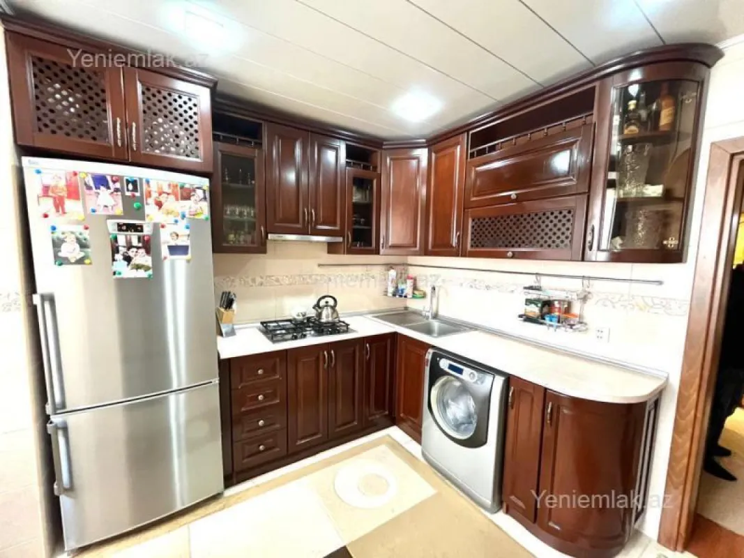 Satılır 5 otaqlı köhnə tikili 125 m²