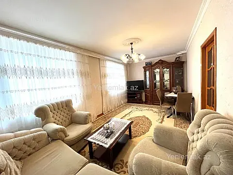 Satılır 5 otaqlı köhnə tikili 125 m²