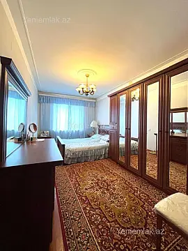 Satılır 5 otaqlı köhnə tikili 125 m²