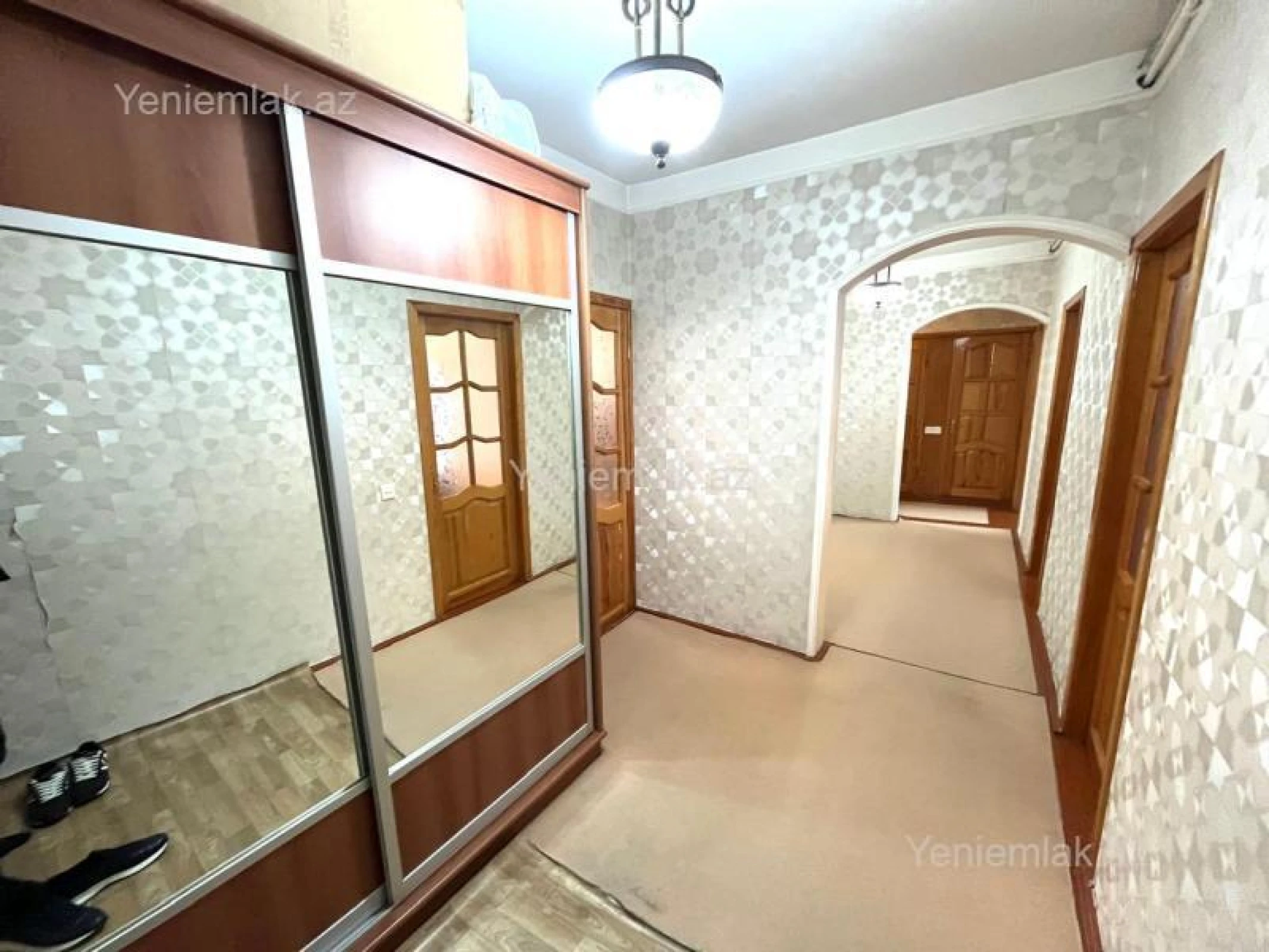 Satılır 5 otaqlı köhnə tikili 125 m²