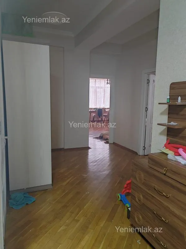 Satılır 2 otaqlı yeni tikili 110 m²