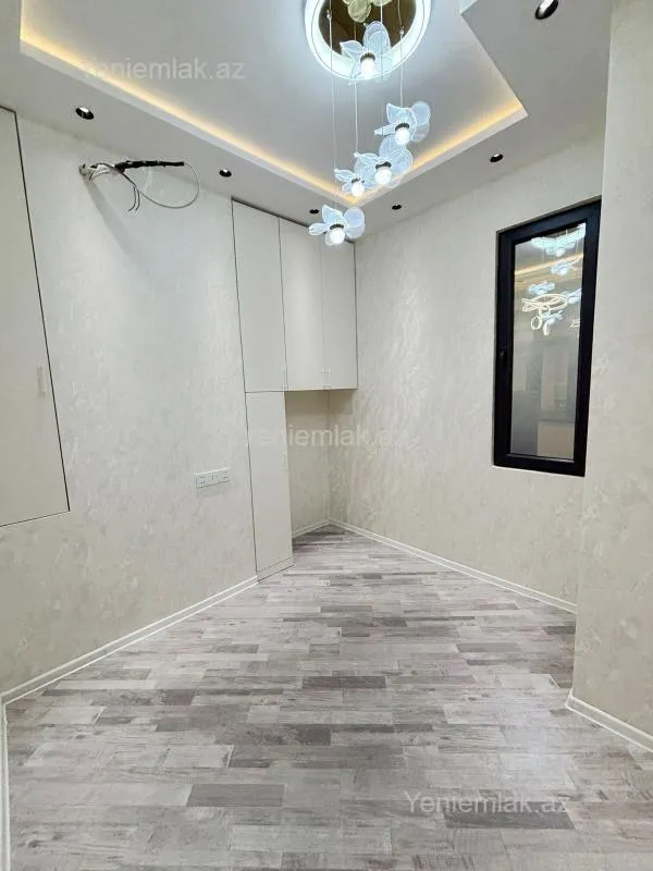 Satılır 2 otaqlı yeni tikili 63 m²