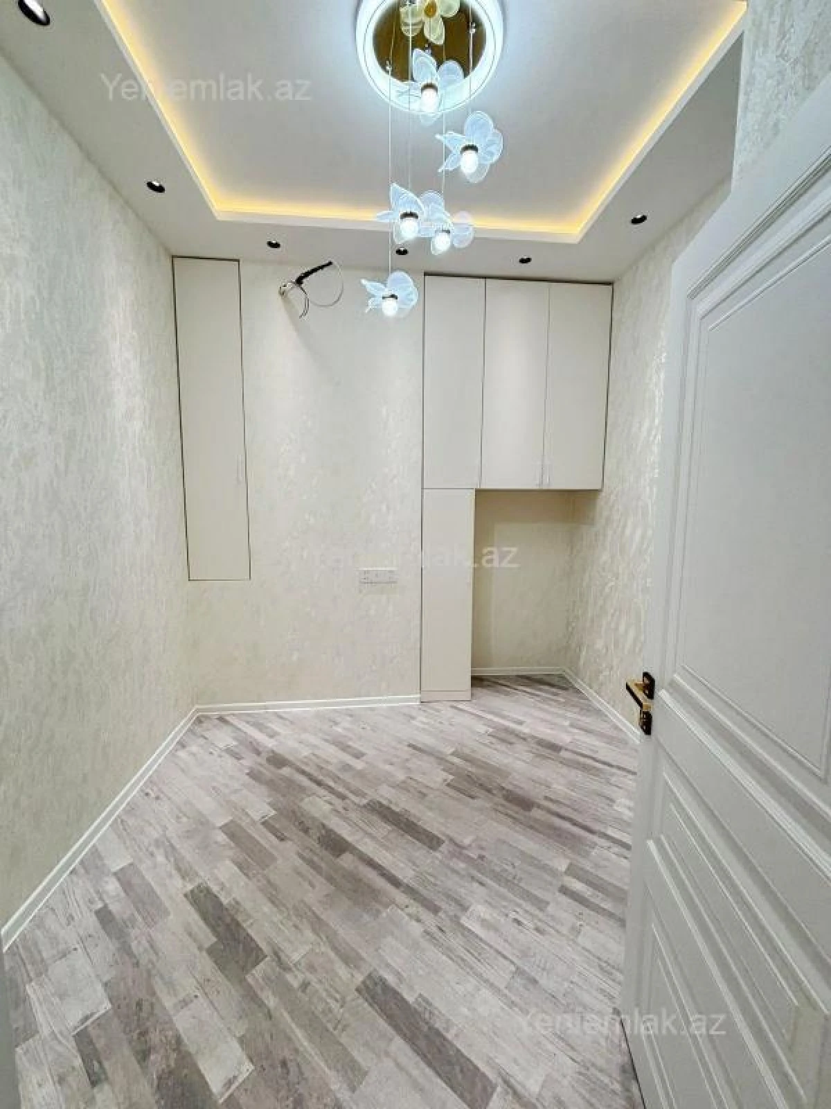 Satılır 2 otaqlı yeni tikili 63 m²
