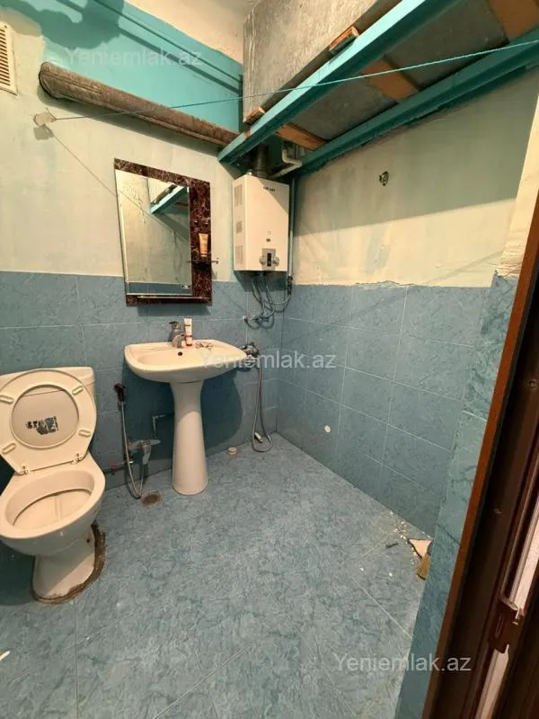Satılır 1 otaqlı köhnə tikili 39 m²