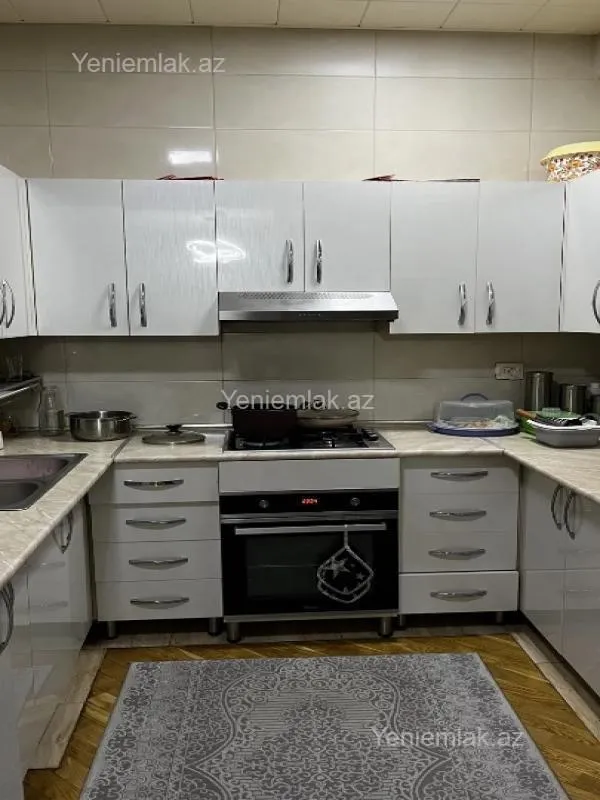 Satılır 3 otaqlı yeni tikili 93 m²