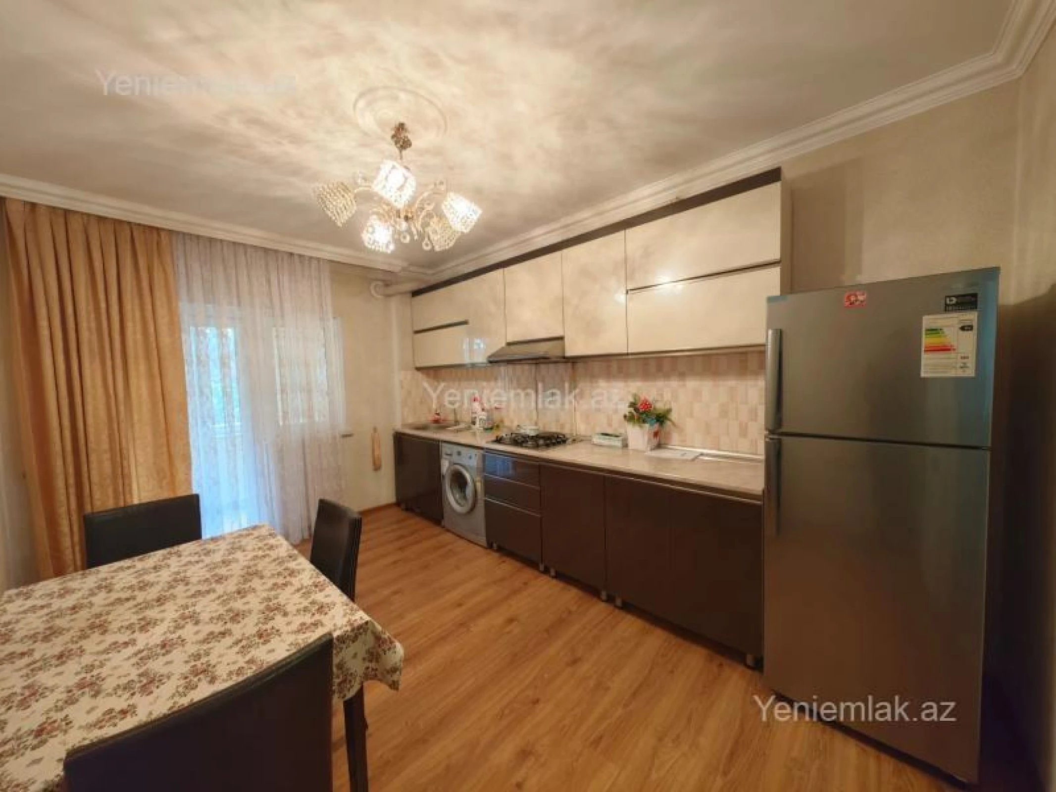 Satılır 2 otaqlı köhnə tikili 60 m²