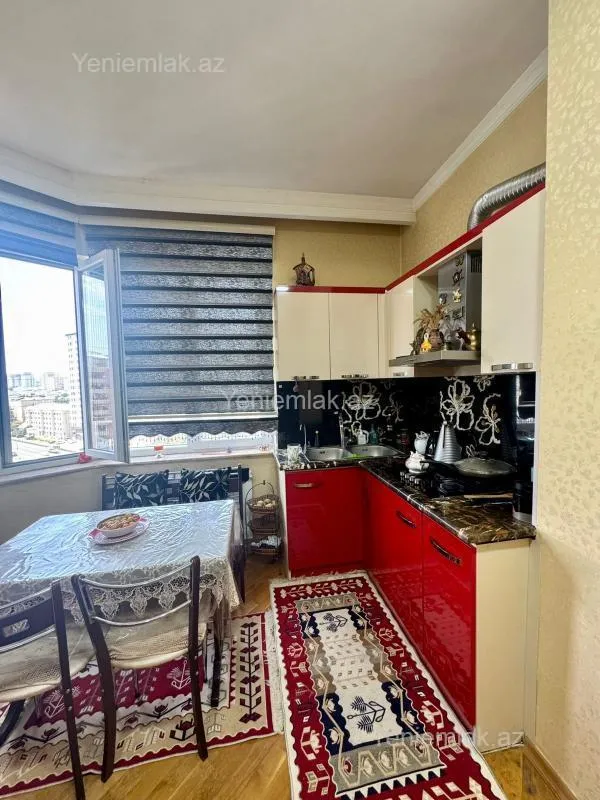 Satılır 3 otaqlı yeni tikili 140 m²