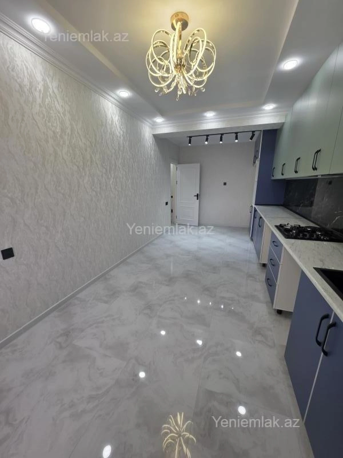 Satılır 3 otaqlı yeni tikili 105 m²