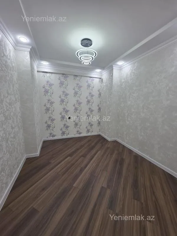 Satılır 3 otaqlı yeni tikili 105 m²