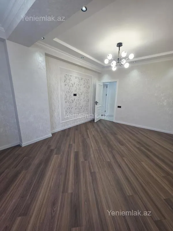 Satılır 3 otaqlı yeni tikili 105 m²