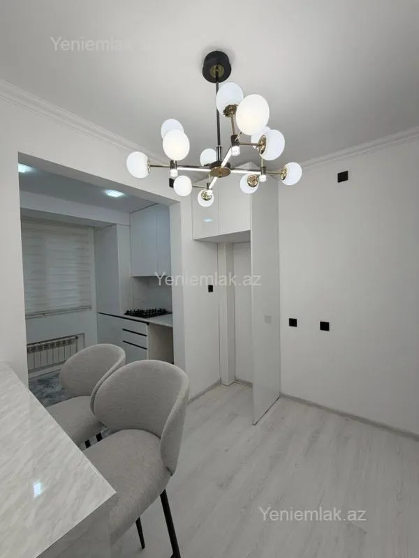 Satılır 2 otaqlı köhnə tikili 62 m²